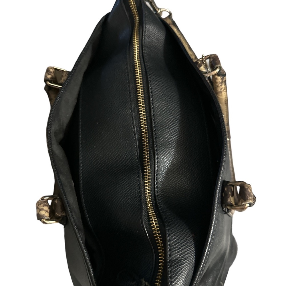 Coach leather black and cream with snakeskin straps very large bag nice - Picture 7 of 17